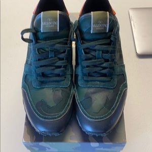 Gently used Men’s Valentino sneakers US size 13.